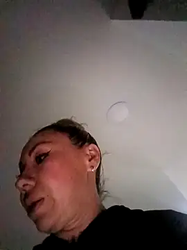 Snapshot of coral_smitth chatting on 19, 10, 2025 coral smitth online show from 19, 10, 2025