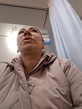 Snapshot of coral_smitth chatting on 8, 11, 2025 coral smitth online show from 8, 11, 2025