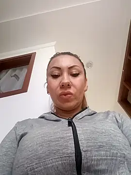 coral smitth online show from 10, 4, 2026