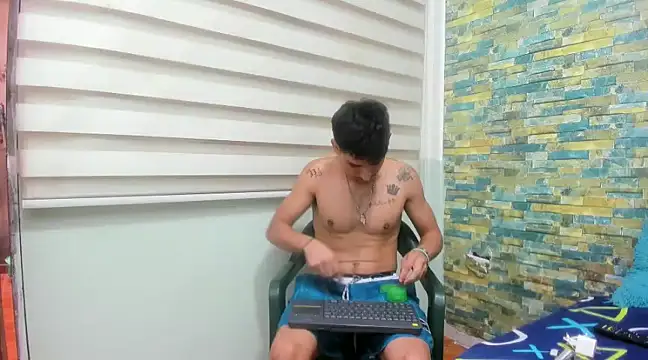 Snapshot of MasterSEX420 chatting on 12, 2, 2025 MasterSEX420 online show from 12, 2, 2025