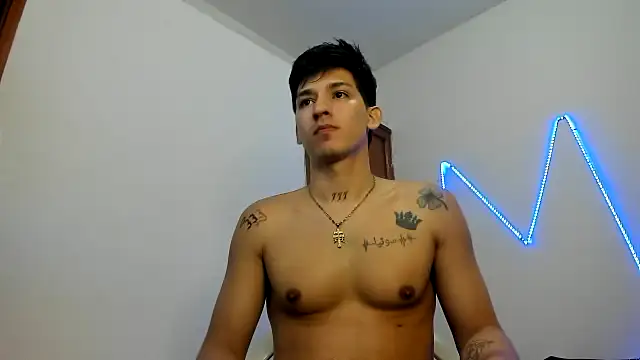 Snapshot of MasterSEX420 chatting on 17, 11, 2025 MasterSEX420 online show from 17, 11, 2025