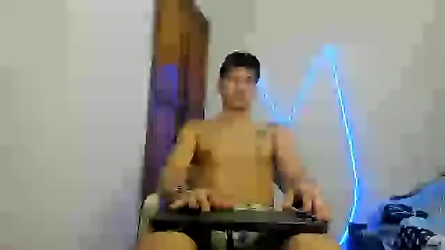 Snapshot of MasterSEX420 chatting on 27, 11, 2025 MasterSEX420 online show from 27, 11, 2025