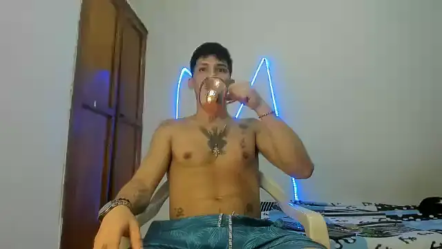 Snapshot of MasterSEX420 chatting on 12, 1, 2026 MasterSEX420 online show from 12, 1, 2026