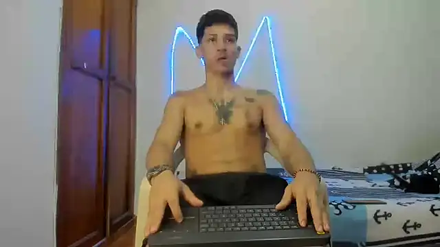 Snapshot of MasterSEX420 chatting on 13, 1, 2026 MasterSEX420 online show from 13, 1, 2026