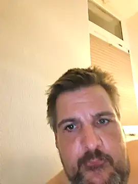 Snapshot of Ronny2510 chatting on 19, 3, 2026 Ronny2510 online show from 19, 3, 2026