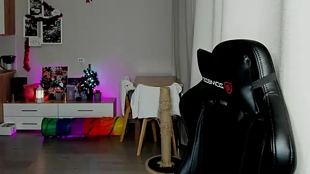 Sm0ly online show from 12, 1, 2026