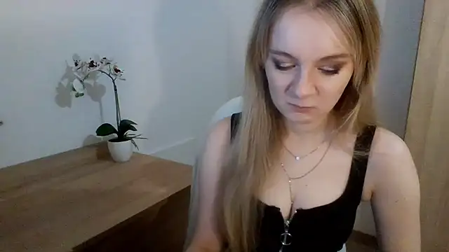 AlmaHoney online show from 4, 2, 2025