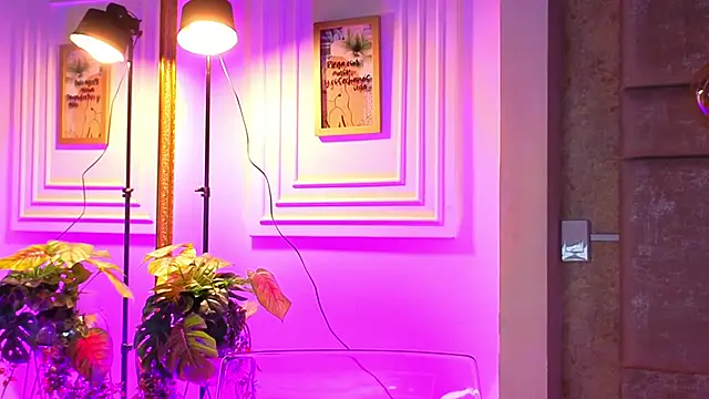 AlessiaLondon online show from 27, 2, 2026