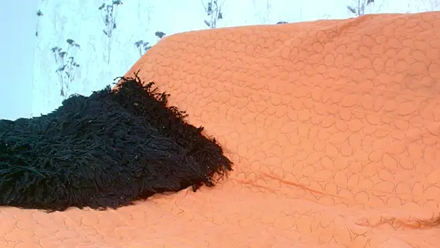 Mia candy 0 online show from 11, 2, 2025