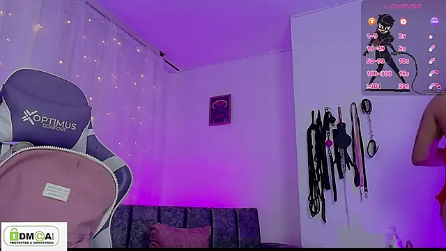 Miss scarllet  online show from 6, 4, 2026