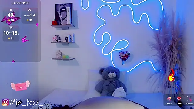 Snapshot of Mia_foxx_ chatting on 13, 3, 2025 Mia foxx online show from 13, 3, 2025