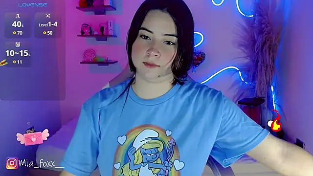 Snapshot of Mia_foxx_ chatting on 17, 3, 2025 Mia foxx online show from 17, 3, 2025