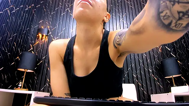 Cutie Shy  online show from 2, 12, 2025