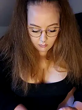  Julie x online show from 25, 10, 2025