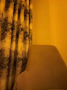 Snapshot of Soinanai chatting on 28, 10, 2025 Soinanai online show from 28, 10, 2025