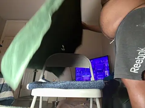 ChiRaqb8 online show from 11, 4, 2026