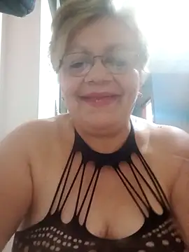 Madrastrahot69 online show from 23, 9, 2025