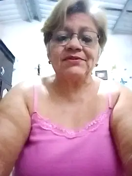 Madrastrahot69 online show from 8, 10, 2025