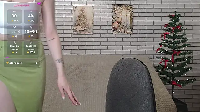 EmiliaDuchess online show from 10, 1, 2025