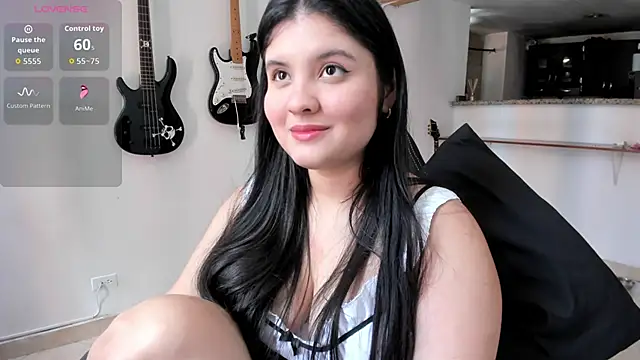 Snapshot of lilpervertgirl chatting on 8, 11, 2025 lilpervertgirl online show from 8, 11, 2025