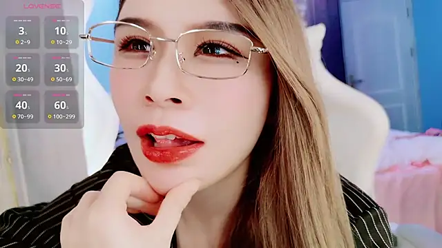 HU131452 online show from 11, 1, 2025