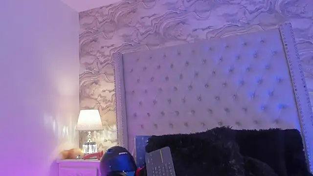 Snapshot of Kev_jenner chatting on 28, 12, 2024 Kev jenner online show from 28, 12, 2024