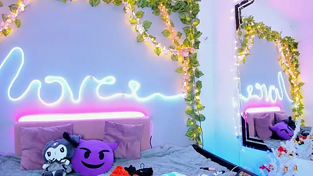 YouliteSllut2 online show from 20, 12, 2024