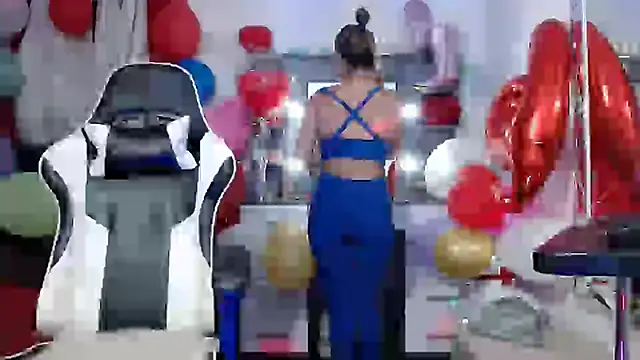 sexy bunny hot online show from 25, 2, 2025