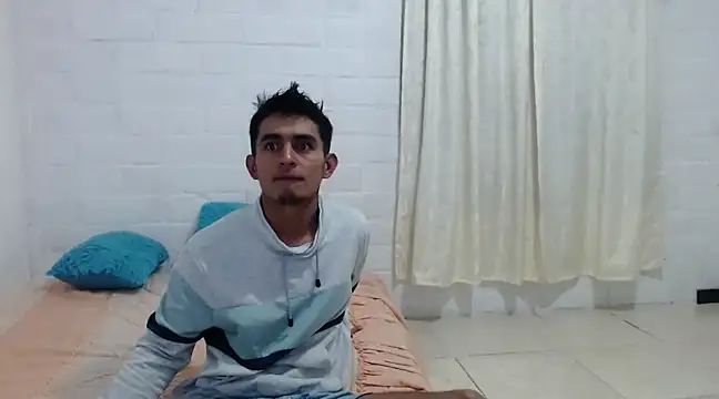 Snapshot of maria_and_angel chatting on 31, 1, 2025 maria and angel online show from 31, 1, 2025