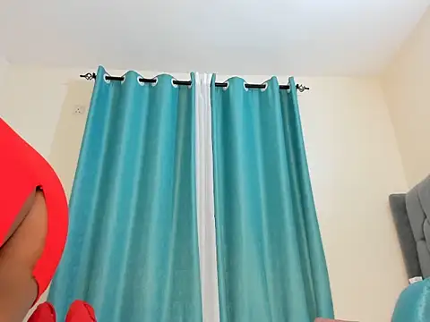 dolly booty online show from 8, 10, 2025