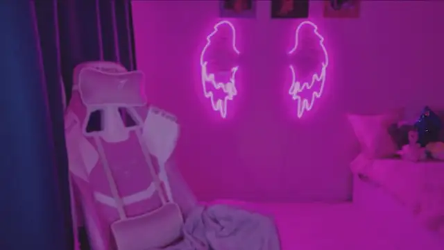 Snapshot of Elsie_Ginger chatting on 15, 12, 2024 Elsie Ginger online show from 15, 12, 2024