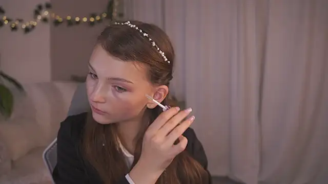 CindyGarrison online show from 16, 9, 2025