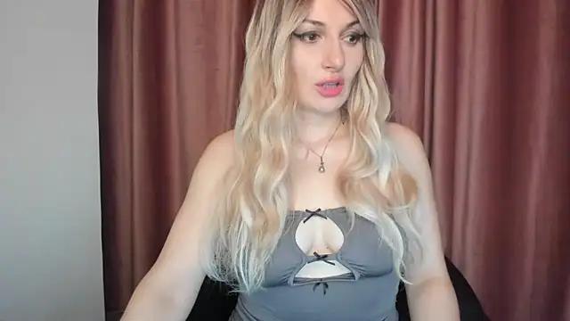 Snapshot of AnaysTop chatting on 13, 9, 2025 AnaysTop online show from 13, 9, 2025