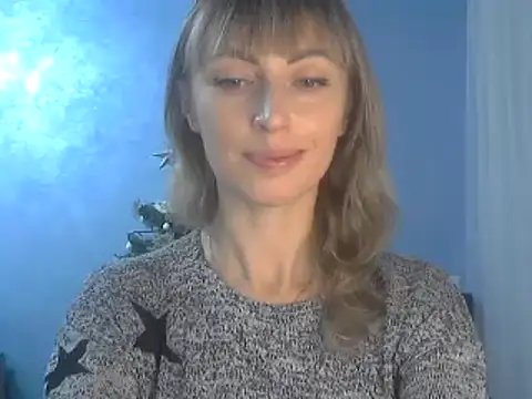 Snapshot of EffectMaya chatting on 8, 1, 2025 EffectMaya online show from 8, 1, 2025