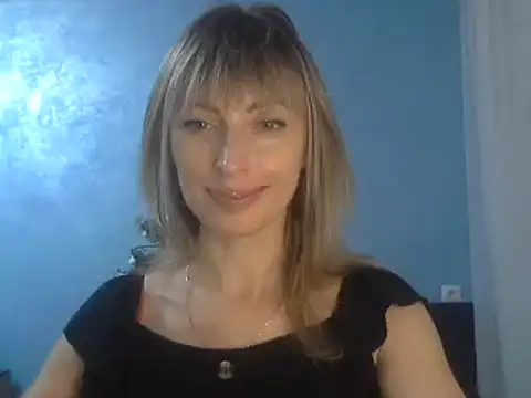 Snapshot of EffectMaya chatting on 10, 1, 2025 EffectMaya online show from 10, 1, 2025