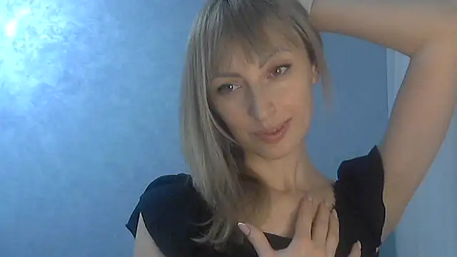 Snapshot of EffectMaya chatting on 2, 3, 2025 EffectMaya online show from 2, 3, 2025