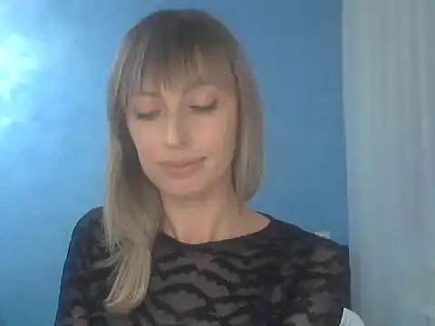 Snapshot of EffectMaya chatting on 30, 9, 2025 EffectMaya online show from 30, 9, 2025