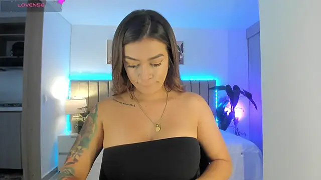 Snapshot of Victoria_romanox chatting on 29, 9, 2025 Victoria romanox online show from 29, 9, 2025