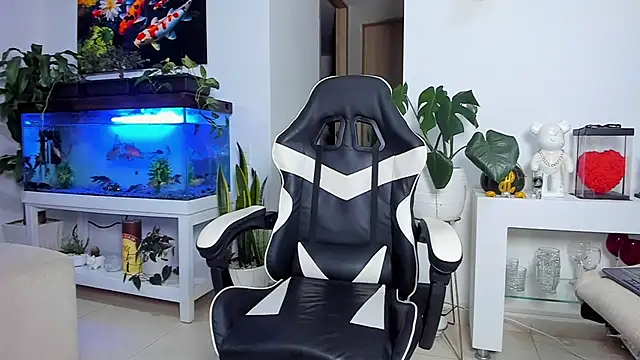 Johnnygrayson1 online show from 4, 11, 2025