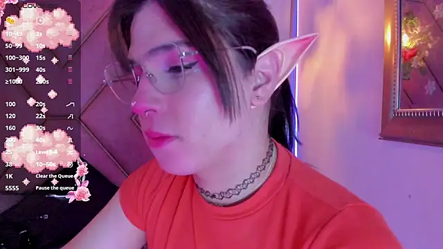 Snapshot of Yuri_Stars chatting on 18, 2, 2025 Yuri Stars online show from 18, 2, 2025