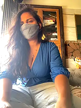 Snapshot of HaaniKaur chatting on 1, 11, 2025 HaaniKaur online show from 1, 11, 2025