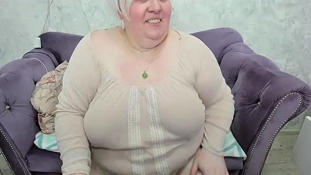 fashiona online show from 15, 2, 2025