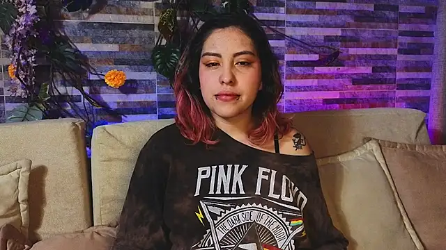 Hairyandsexysalma online show from 10, 9, 2025