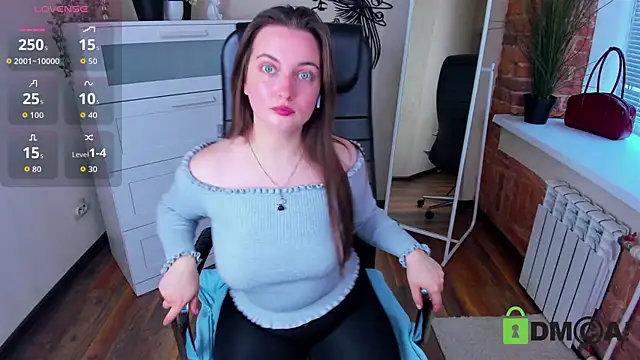 Snapshot of Astarte_Aste chatting on 5, 10, 2025 Astarte Aste online show from 5, 10, 2025