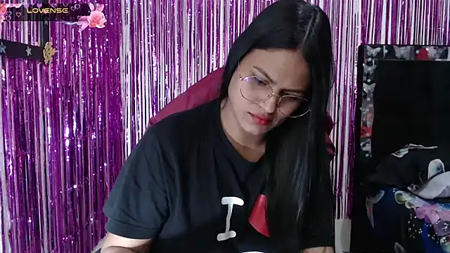 SweetAlmaa online show from 8, 1, 2026