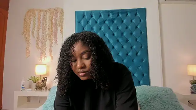 ohrianagibson online show from 25, 4, 2026