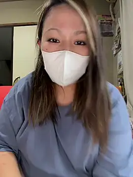 Snapshot of annna_annna_2024 chatting on 5, 10, 2025 annna annna 2024 online show from 5, 10, 2025