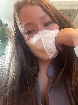 Snapshot of annna_annna_2024 chatting on 7, 10, 2025 annna annna 2024 online show from 7, 10, 2025