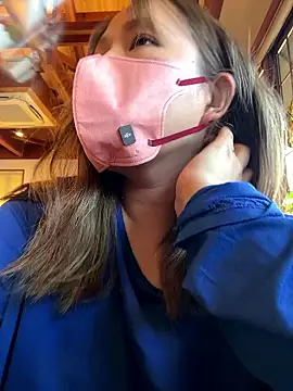 Snapshot of annna_annna_2024 chatting on 28, 11, 2025 annna annna 2024 online show from 28, 11, 2025