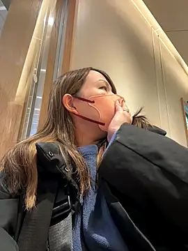 Snapshot of annna_annna_2024 chatting on 5, 12, 2025 annna annna 2024 online show from 5, 12, 2025